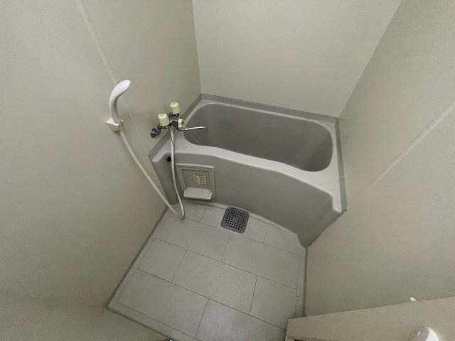 アミーグランコート三宮の浴室