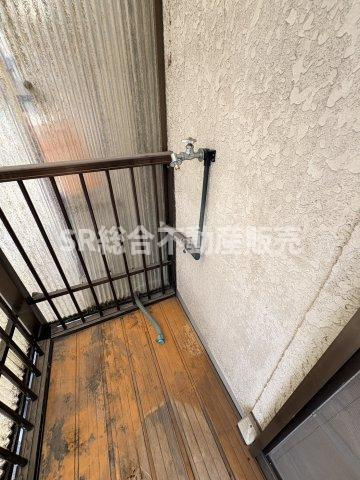 花園西町2丁目中古戸建の設備|バルコニーに洗濯機置き場もございます☆