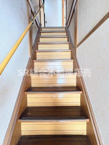 花園西町2丁目中古戸建の内装|弊社は中古戸建のご紹介、その後のリフォームのご提案、
賃貸物件のご紹介、すべてご対応可能です。
お客様にあったプランをご提案致します。
まずはお問合せ下さいませ。