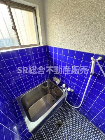 花園西町2丁目中古戸建の浴室|日々の疲れを癒せる浴室です
