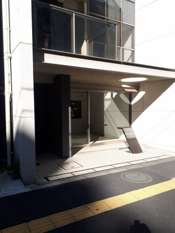 レジディア御茶ノ水のエントランス