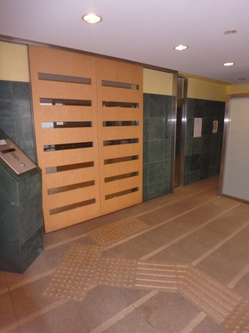 プライマル小石川のエントランス
