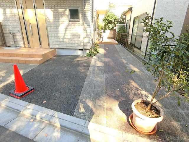 メゾン大宮の森の駐車場|★敷地内駐車場★