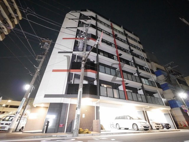 フロンティア横濱イーストの外観