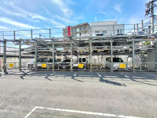 パーク・サンリヤン花畑の駐車場|カースペースがあります