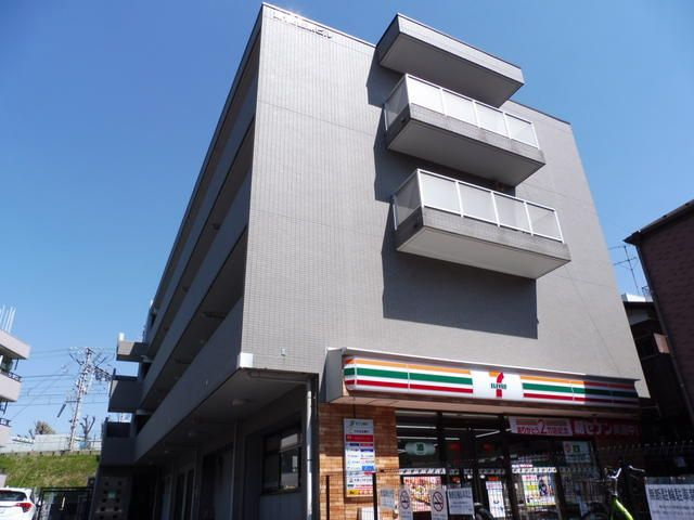 第１２笠原ビルの外観