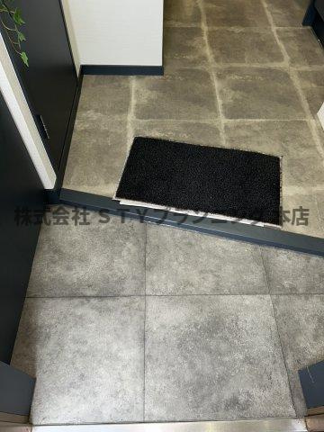 仲介手数料０円！STUDIO　SHIROGANEの玄関