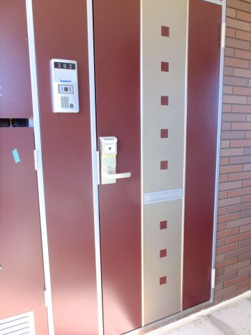 レオネクスト藤の玄関|設備・仕様は号室により異なる為、現況を優先致します。