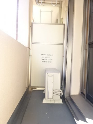 ルピナスのバルコニー