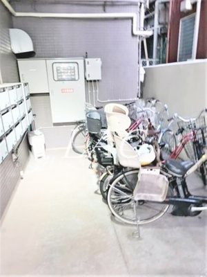 【その他】 | ブルックス | 駐輪場です。