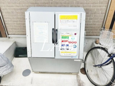 【その他共用部分】 | フェンガリ西台 | 敷地内ゴミ捨て場です。