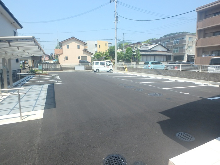 リアン万々の駐車場|駐車場