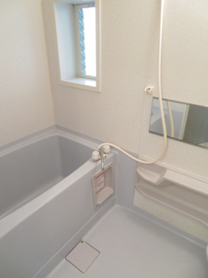 【浴室】 | ロイヤルコート南行徳 | 換気窓有り