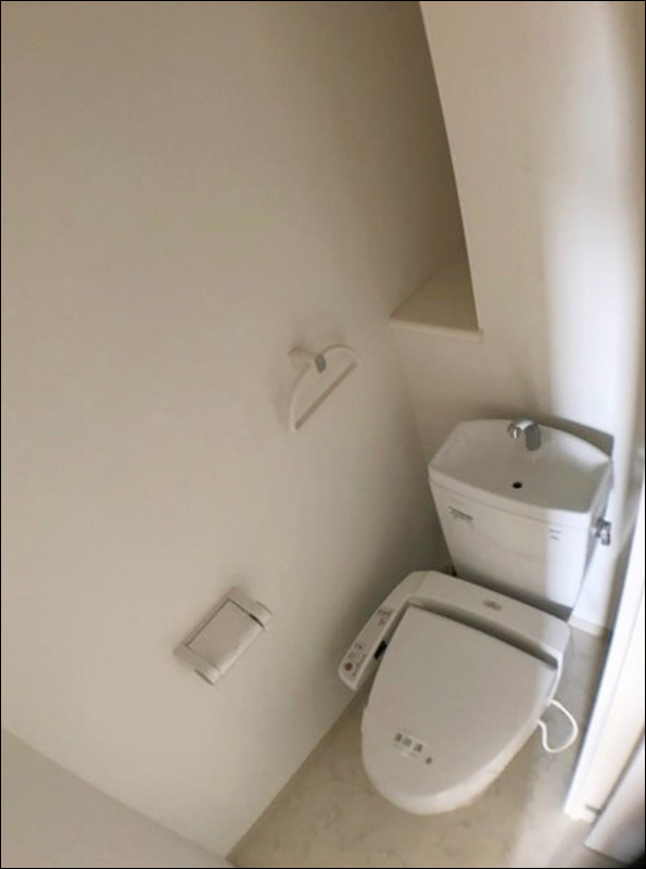 礎のトイレ