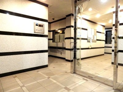 アールケープラザ横浜Ⅲのエントランス