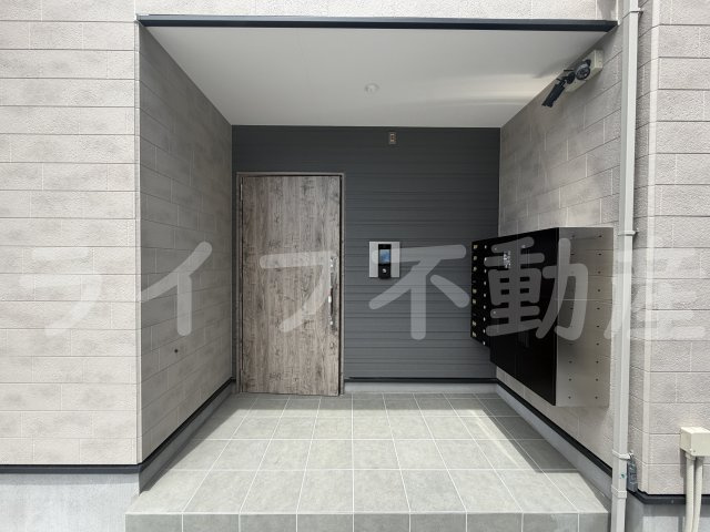 LIB HIRAOKAのエントランス|建物の内部です
