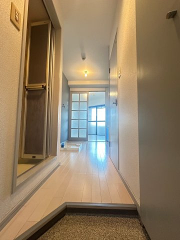 ドリーム六本松 の玄関
