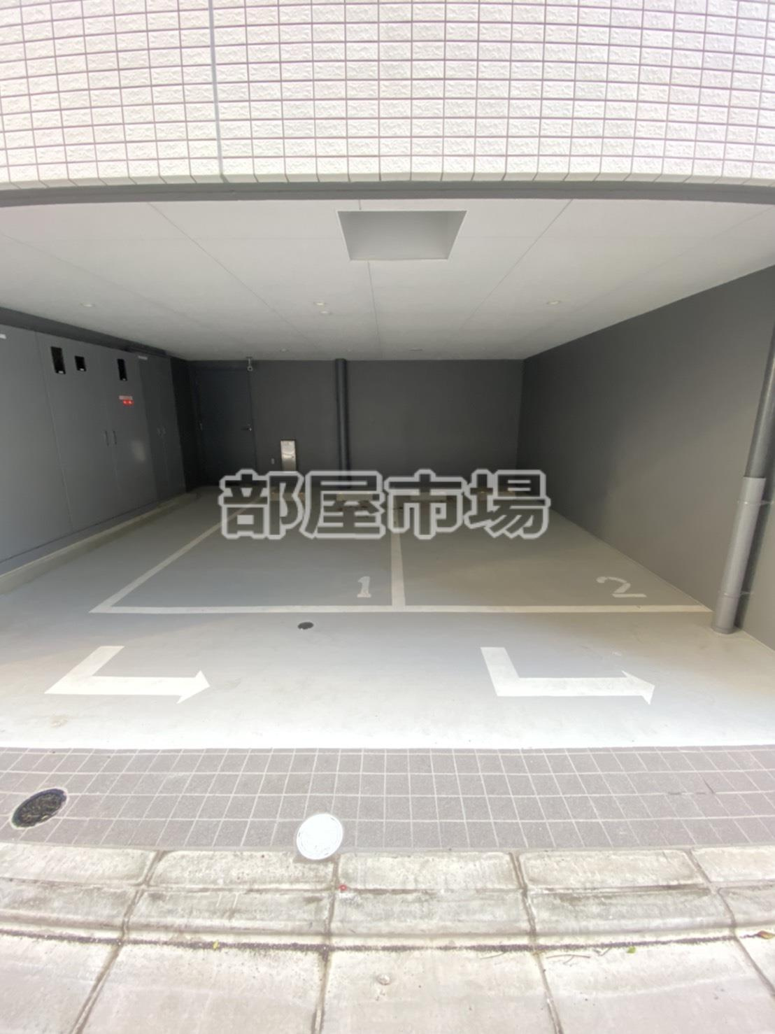 La Douceur秋葉原の駐車場