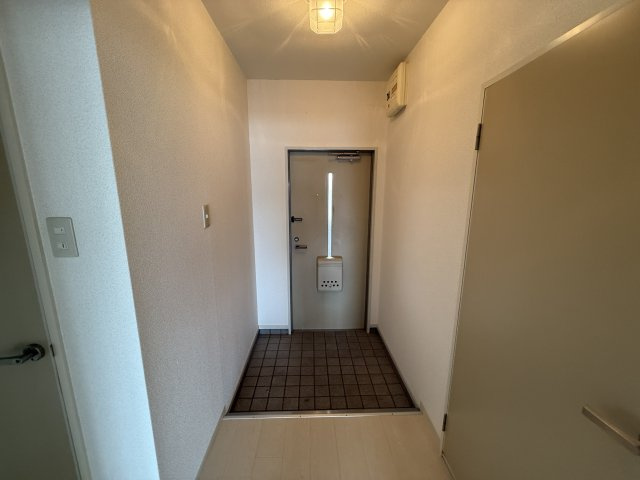 ハイツ桃山Ⅱの玄関