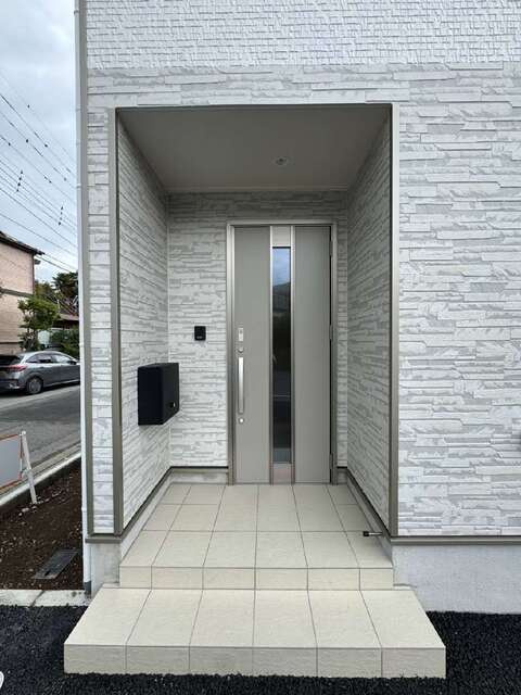 クレイドルガーデン宇都宮市野沢町第6　新築一戸建ての玄関