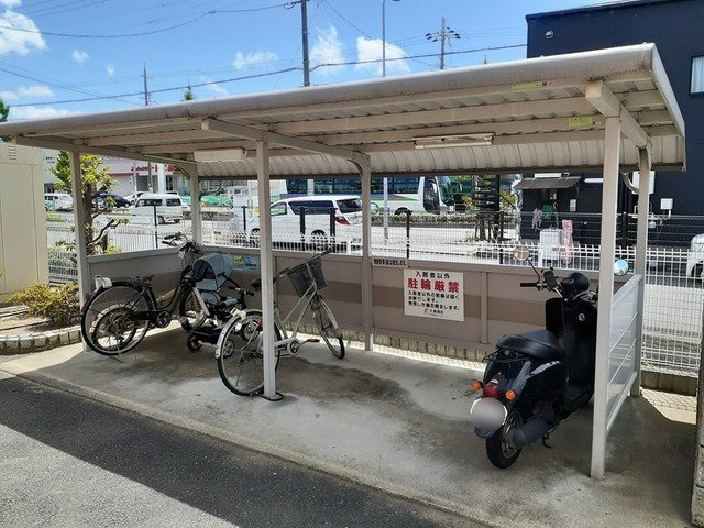 カーサ・プラシードのその他