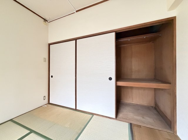 エメラルド長居の収納