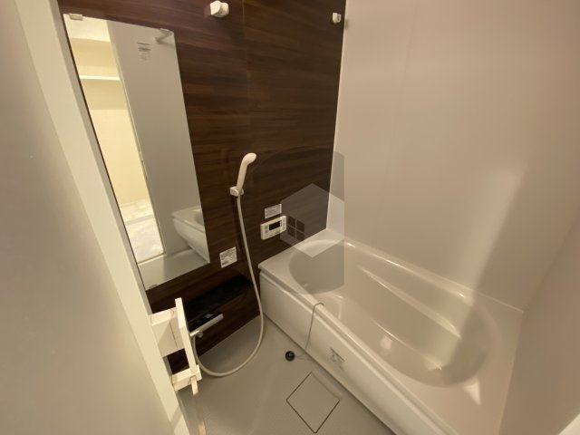 プレシオ小阪の浴室