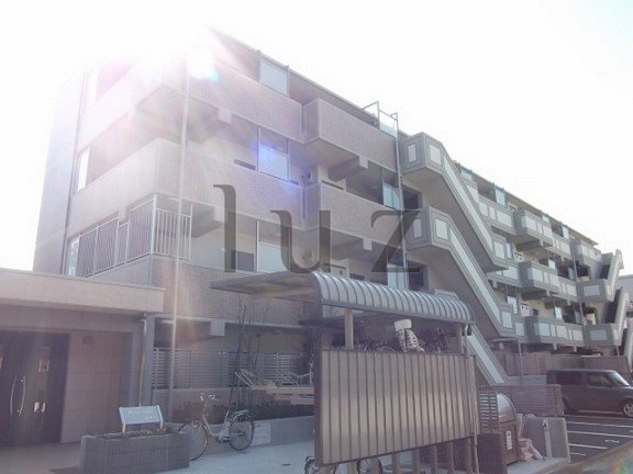 パークビュー仲町台の外観