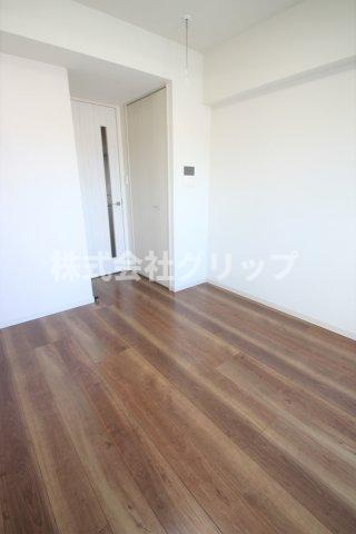 マークス横浜橋通りの洋室
