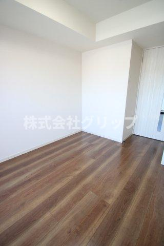 マークス横浜橋通りの洋室