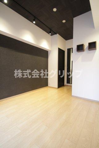 パーク・ノヴァ横浜・参番館の居間・リビング