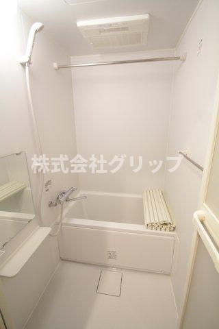 パーク・ノヴァ横浜・参番館の浴室