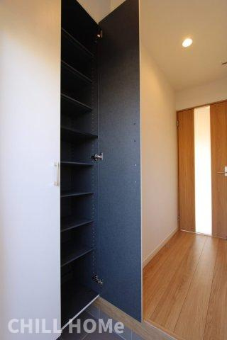 シャルールの玄関|他社様掲載物件もまとめてご紹介、ご案内可能です(^^)/