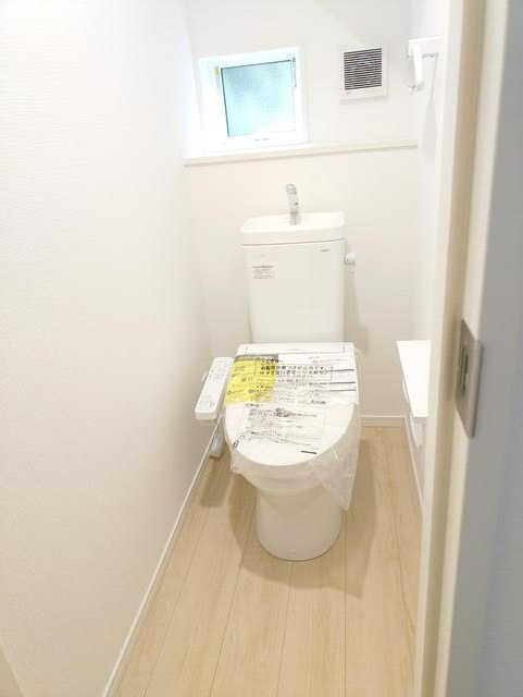 クレイドルガーデン小城市三日月町三ケ島 第1 3号棟のトイレ
