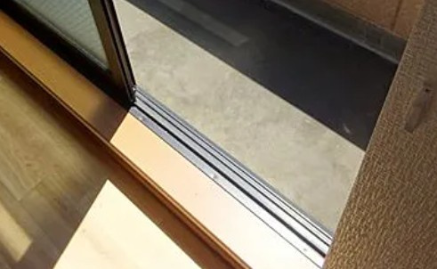 メゾン ウィスタリアのバルコニー