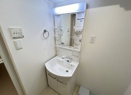 ＣＢ鴻巣フィオーレの洗面所|※同シリーズ別物件参考写真
