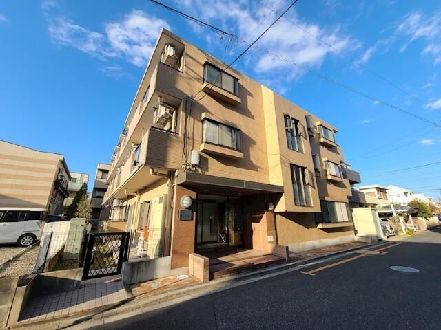 ラポール南浦和の外観