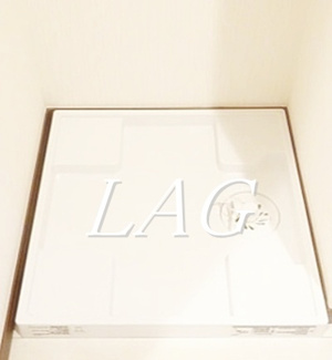 【設備】 | Flat.neo明大前 | 室内洗濯機置き場です。