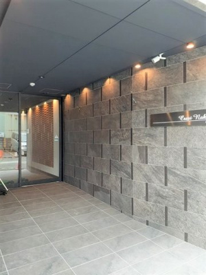 【エントランス】 | クレスト　中六 | エントランスです