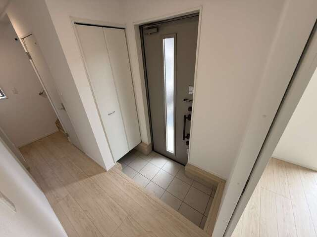 クレイドルガーデン真岡市荒町第13　新築一戸建ての玄関