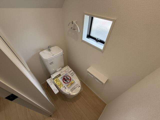 クレイドルガーデン宇都宮市中久保第３　新築一戸建てのトイレ