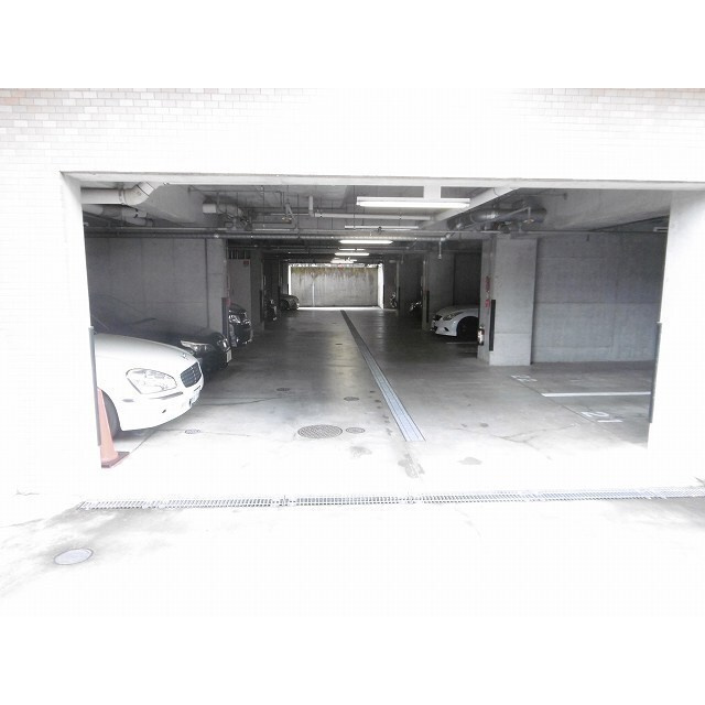ソレイユの駐車場