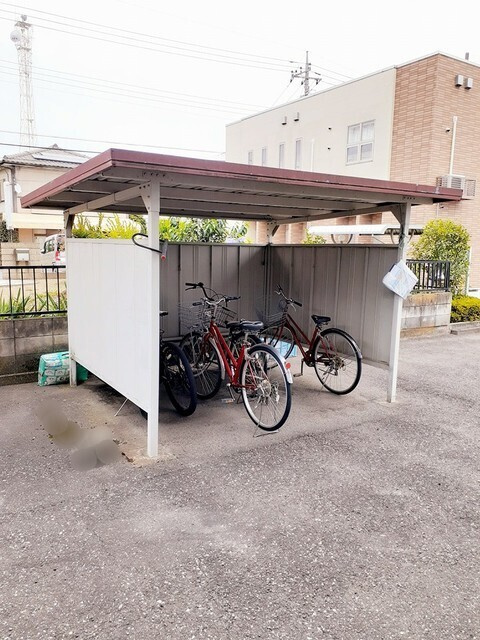 エルディム中島のエントランス