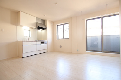 ★角部屋で二面に窓のある明るいお部屋です★