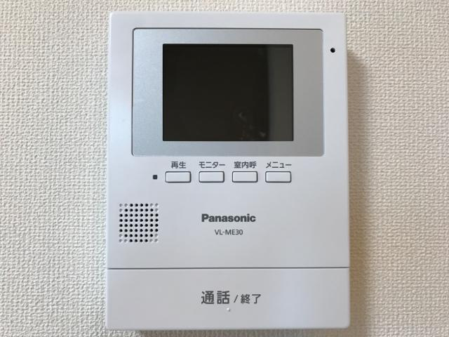 クレストの内装|カメラ付インターホン