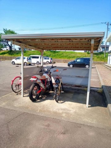 レオパレスブルースカイのその他