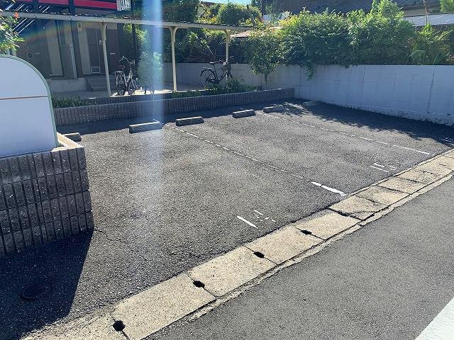 レオパレスアルバのその他