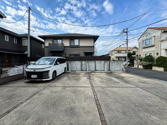 アウリイⅠの駐車場