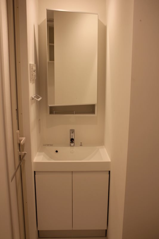 新品家具付きマンション小山台17(KaGood東京)の独立洗面台
