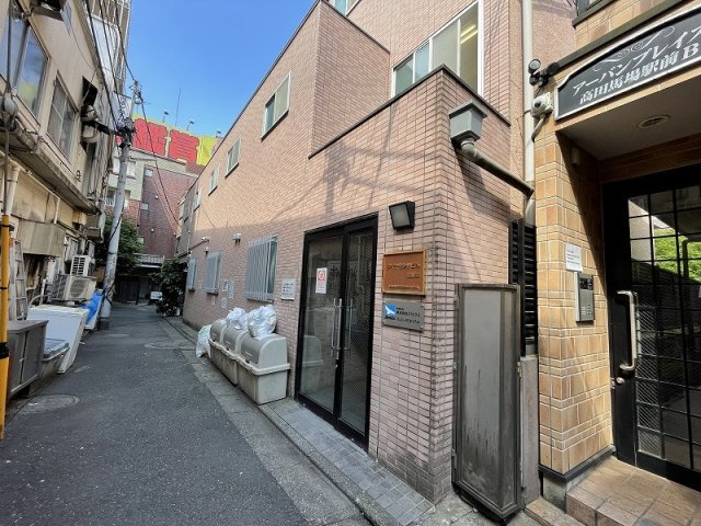 ダイヤモンドビル高田馬場の外観